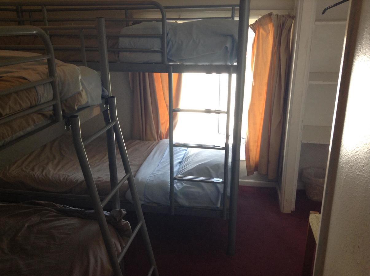 Pantyrathro International Hostel Carmarthen Zewnętrze zdjęcie